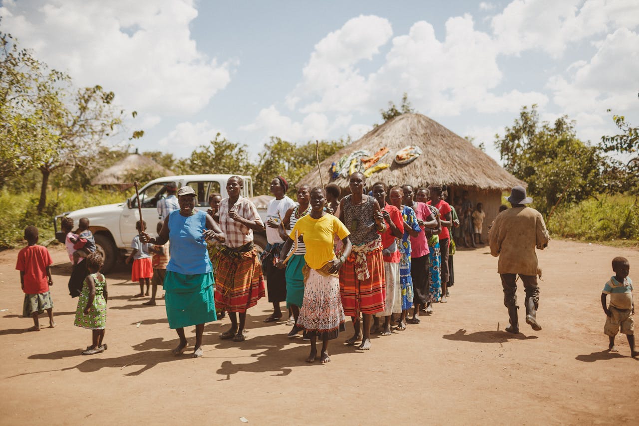 Luxury Uganda Travel — Exclusive Gorilla Encounters & Untouched Wilderness