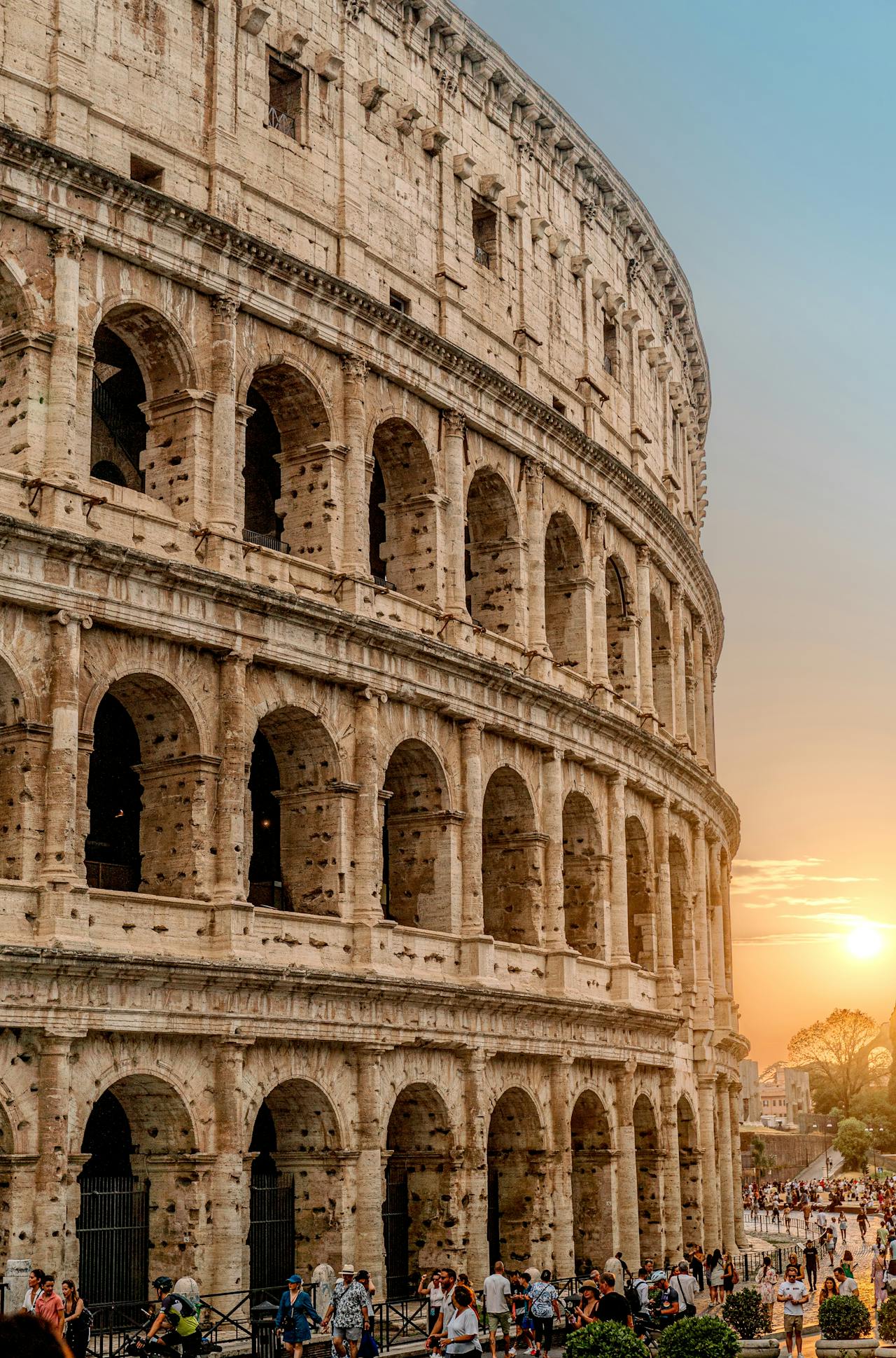 Iconic Luxury Experiences in Italy